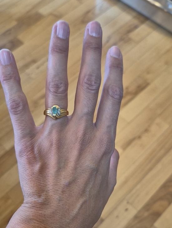 Jewelry - Gold Ring with Emerald Teardrop Stone - Women Jewelry 14k Size 5 To 6.
